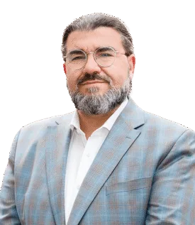 Headshot of Nadir André